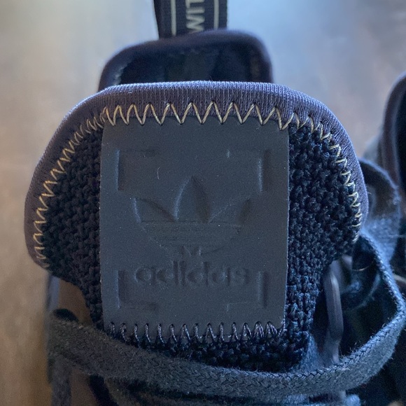 Adidas women's Die Weltmarke Mit den 3 streifen size 8.5 in navy and white. - Picture 5 of 7